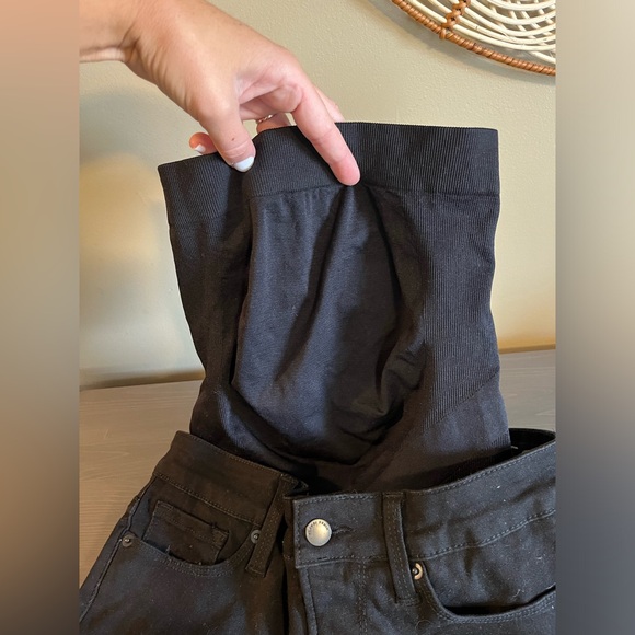 BLANQI Denim Maternity Belly Support Skinny Jeans In Black - Picture 7 of 12